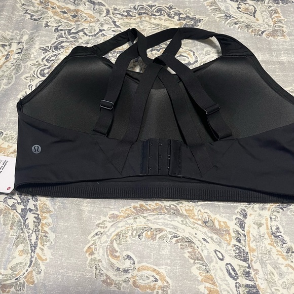 Lululemon Athletica Black Sports Bra NWT - Picture 2 of 4